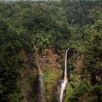 Plateau des Bolovens en 2 roues, jeux d’eau (cascades, orages et baignades)