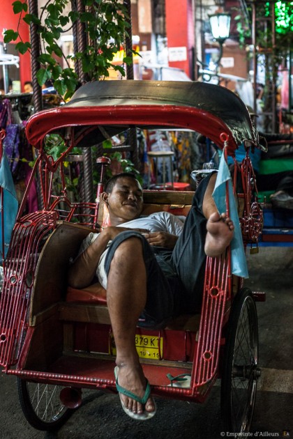 Repos du guerrier becak