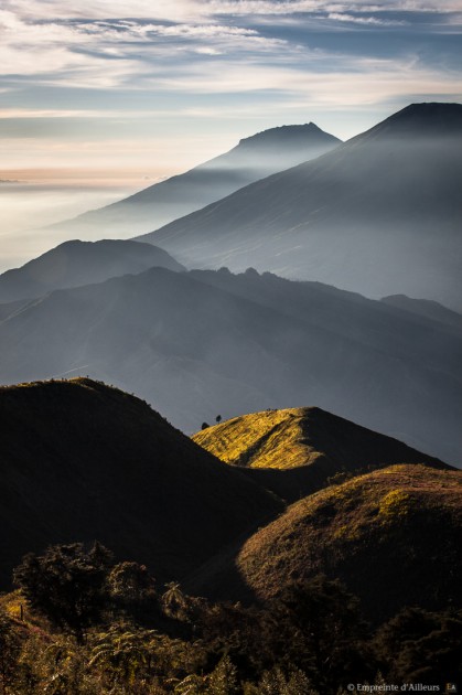 Depuis Gunung Prahu sur le plateau de Dieng