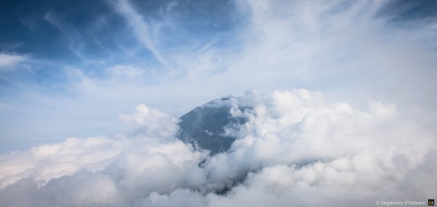 Le volcan Merbabu face au Merapi