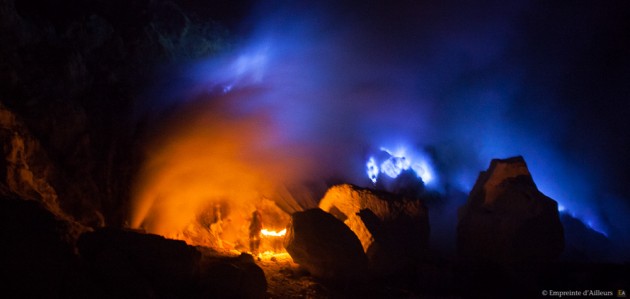 Flammes bleues du Kawah Ijen