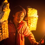 Ijen : un plateau et un volcan en vert et jaune